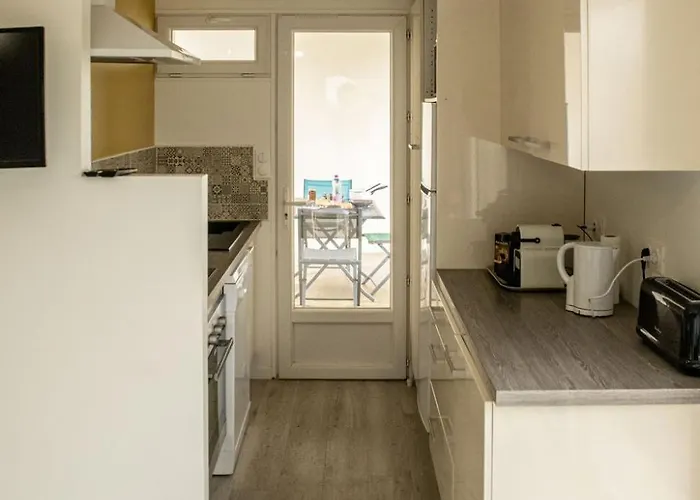 Etang Et Famille - Sherlock Verruyes